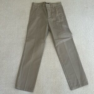 🌿Dockers men’s lights khaki slim fit pleated pants size 28x30”🌿